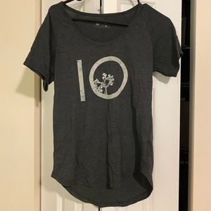 Tentree grey size small shirt
